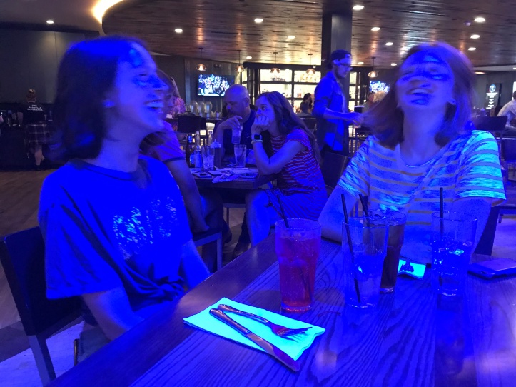 Laughing teens at Wild Horse Saloon 