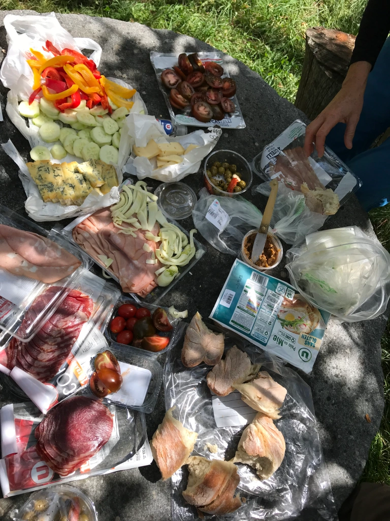 Our daily lunch break - picnic style.